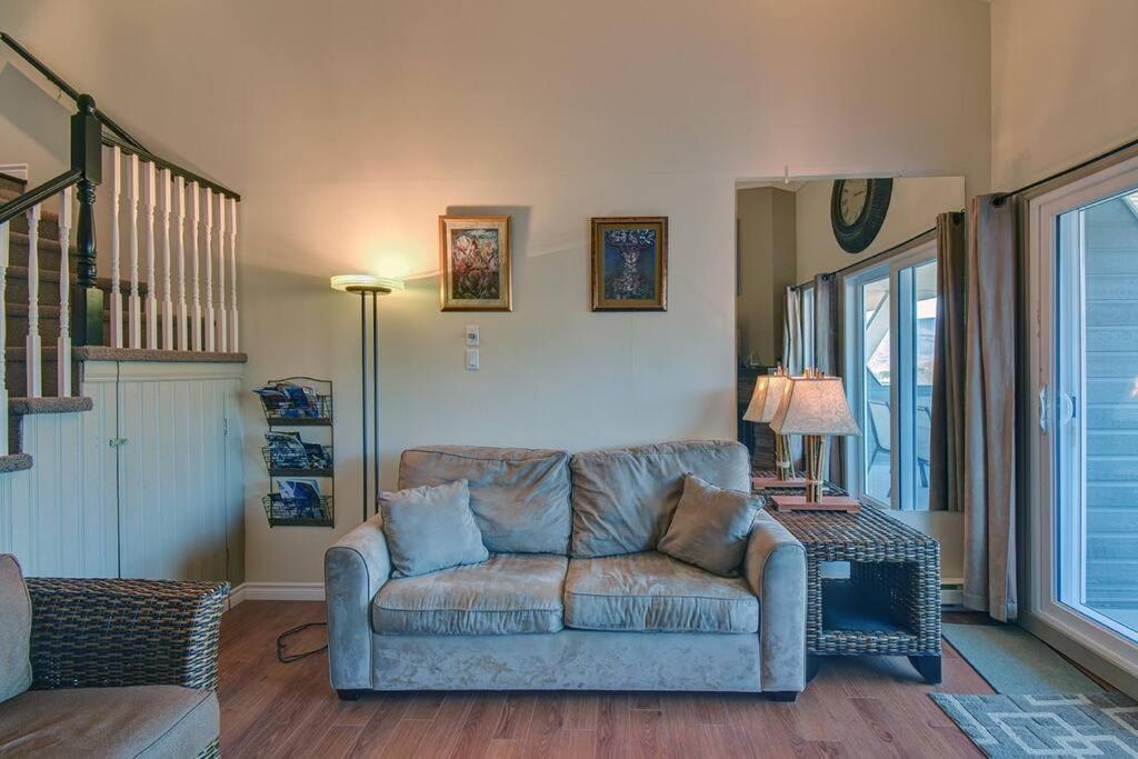Charming Tremblant 1 Bedroom With Pool And Hot Tub Mont-Tremblant Exteriér fotografie